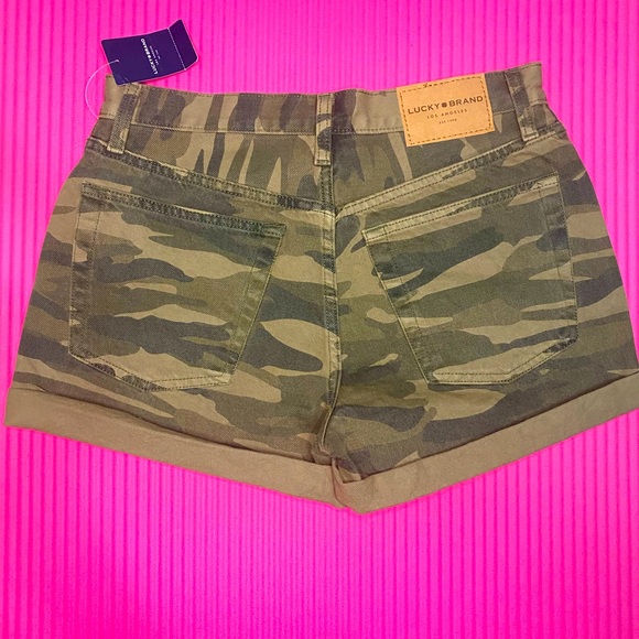 Lucky Brand / Brand New / 100%cotton / relaxed shorts - Picture 2 of 2